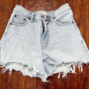 Abercrombie & Fitch The 90s Hi Rise Relaxed Cut Off Shorts Size 0